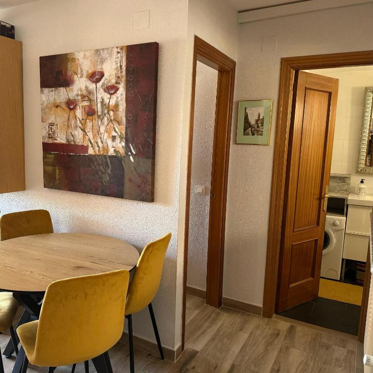 Cozy apartment near Los Boliches Beach - One-Bedroom Apartment - 3