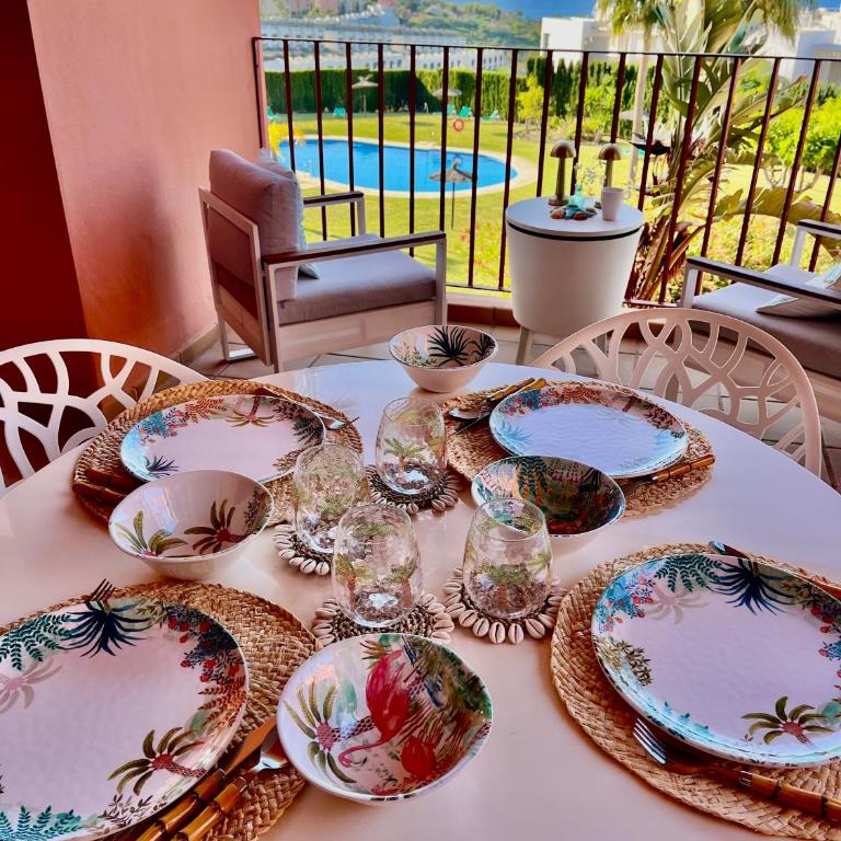 Estrella de Mar zeezicht en uitkijk op Gibraltar 40m2 terras incl zwembad Las Garzas Manilva - Apartamento de 2 dormitorios - 1
