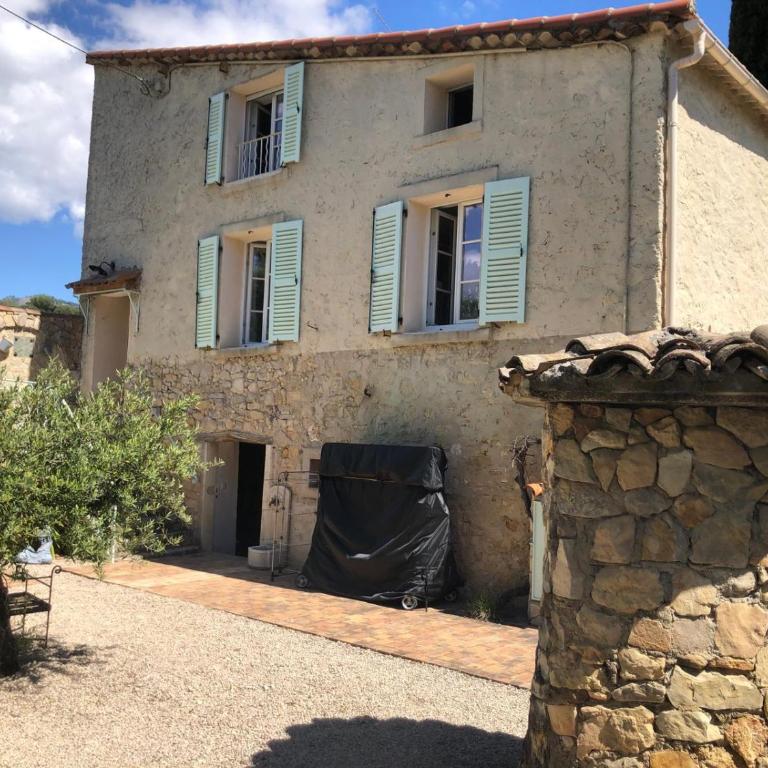 Gîte et studio indépendant idéal Famille - Maison 4 Chambres - 6