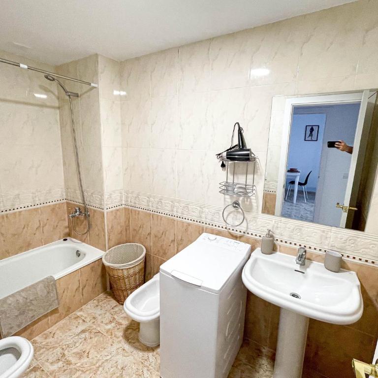 Yellow Apartment Lloret - Apartamento de 1 dormitorio - 23
