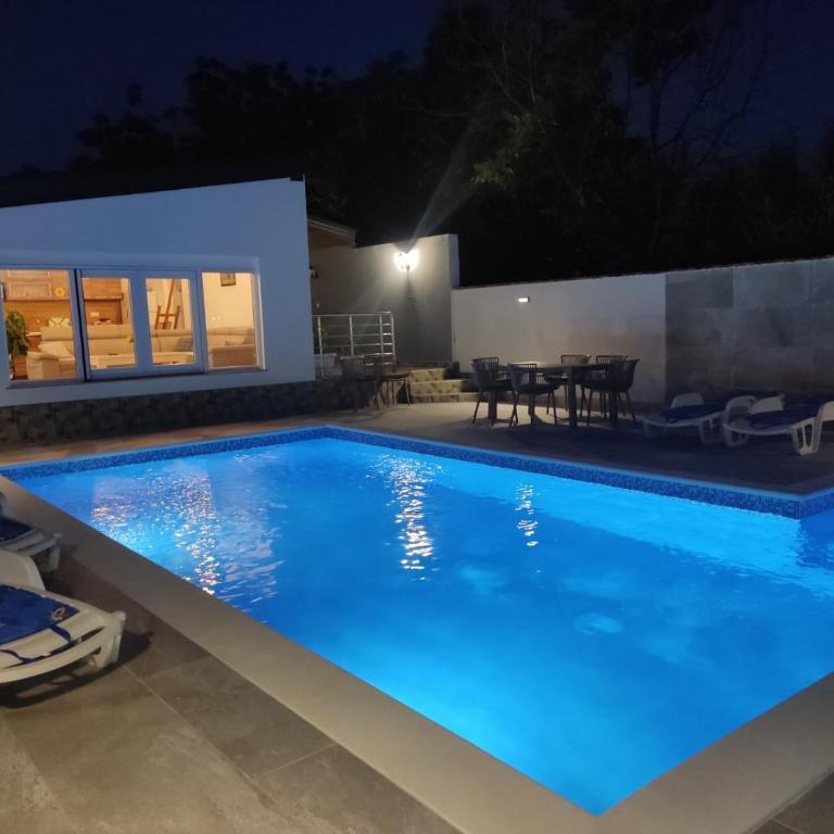 Villa SUNFLOWER - Two-Bedroom Villa - 27
