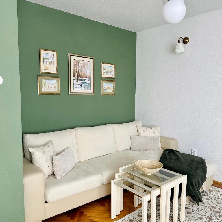 Cozy Suite Apartment - One-Bedroom Apartment - 24