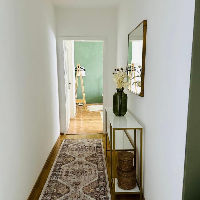 Cozy Suite Apartment - One-Bedroom Apartment - 21