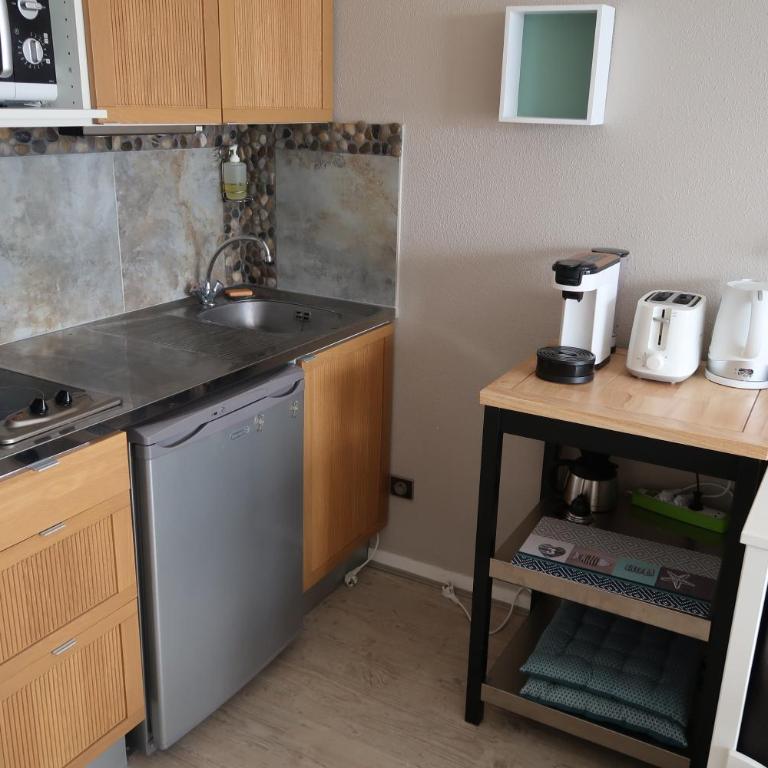 Studio belle vue, calme, balcon et parking - Appartamento con 1 Camera da Letto - 4
