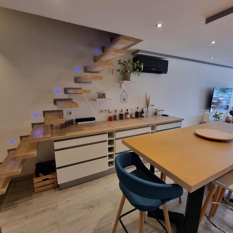 Marina Exceptionnelle - 8 pers - 120 m2 vue mer - Suites Parentales - Cinéma - Ponton - Villa - 47