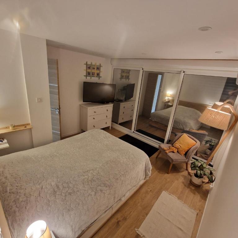 Marina Exceptionnelle - 8 pers - 120 m2 vue mer - Suites Parentales - Cinéma - Ponton - Villa - 17