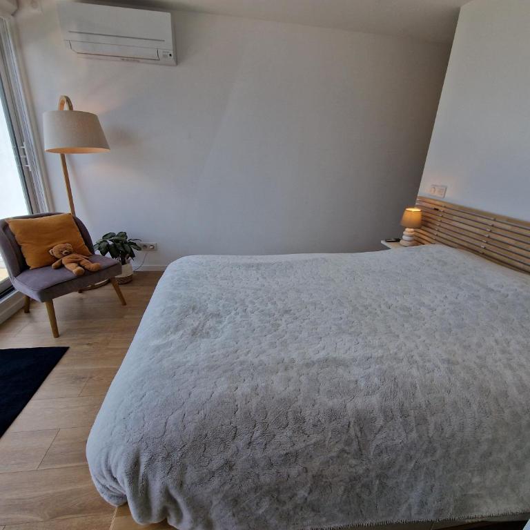 Marina Exceptionnelle - 8 pers - 120 m2 vue mer - Suites Parentales - Cinéma - Ponton - Villa - 16