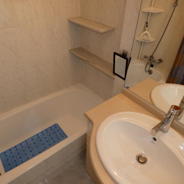 Apartamento Lilo - Two-Bedroom Apartment - 14