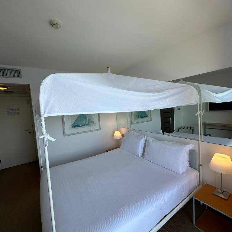 Hotel Miramare - Adults Only con Private Spa - Camera Matrimoniale con Letto a Baldacchino - 1