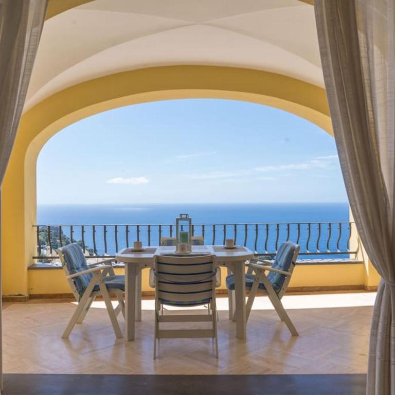 Residenza "il sogno di Geppino" al centro di Capri - Appartamento con 2 Camere da Letto, Terrazza e Vista Mare - 2