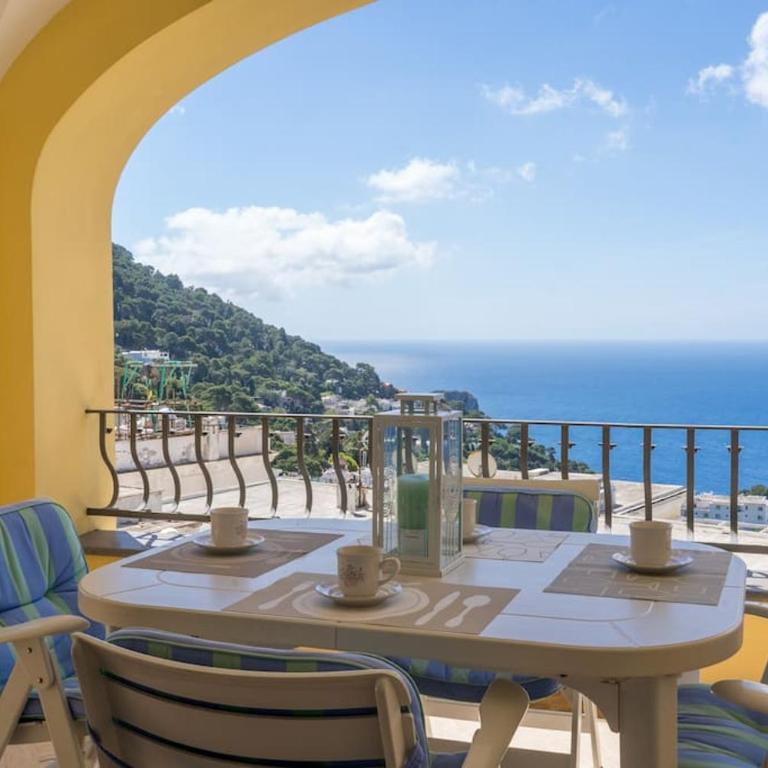 Residenza "il sogno di Geppino" al centro di Capri - Appartamento con 2 Camere da Letto, Terrazza e Vista Mare - 3