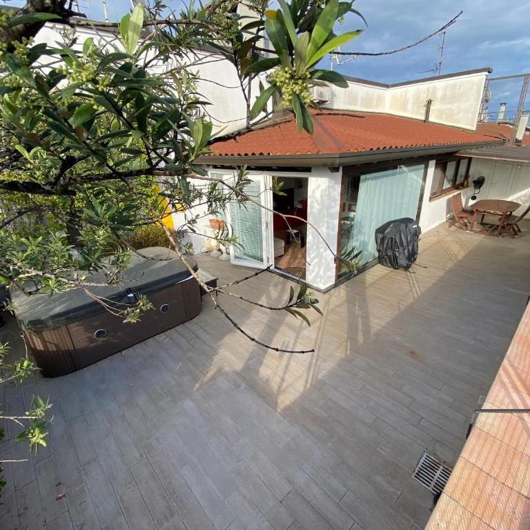 Rooftop Terrace - elegante attico con idromassaggio - Appartamento con 1 Camera da Letto - 20