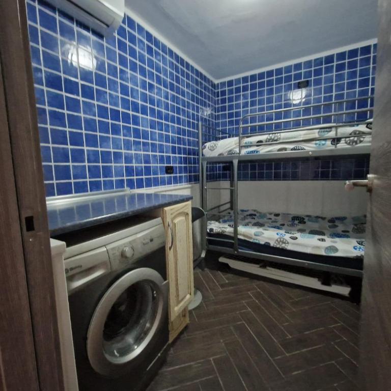 2-Bed Apt Sleeps 4 Steps out on to the Pool - Apartamento - 13