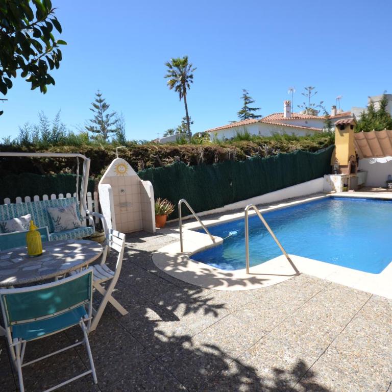 Golive Villa Bonita ONLY FAMILIES - Three-Bedroom Villa - 5