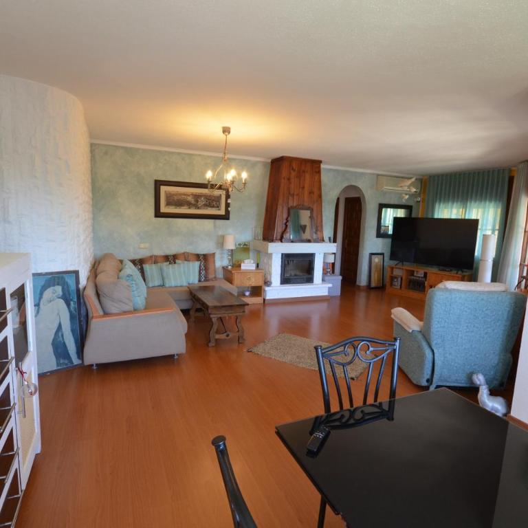 Golive Villa Bonita ONLY FAMILIES - Three-Bedroom Villa - 3