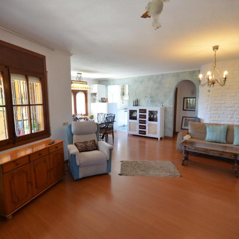 Golive Villa Bonita ONLY FAMILIES - Three-Bedroom Villa - 35