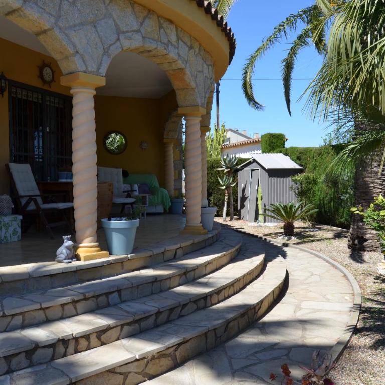 Golive Villa Bonita ONLY FAMILIES - Three-Bedroom Villa - 10