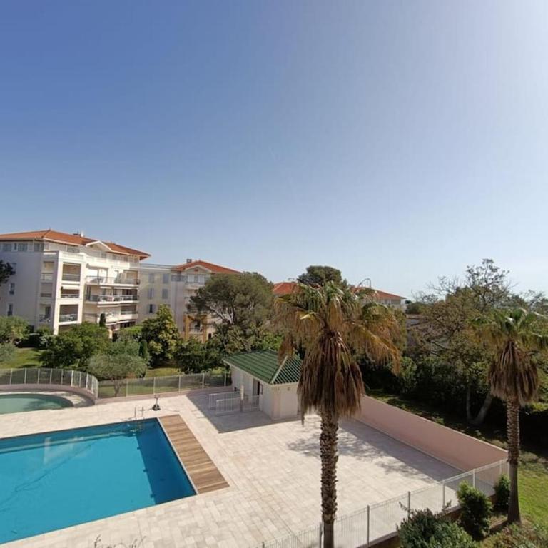 Les Calanques d'Azur - Three-Bedroom Apartment - 4