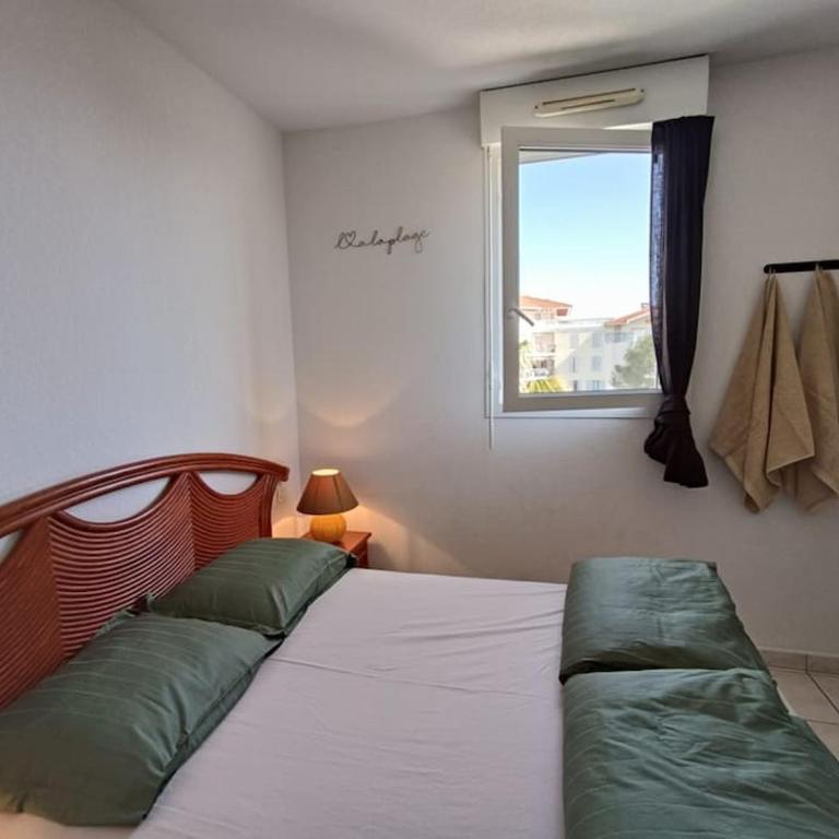 Les Calanques d'Azur - Three-Bedroom Apartment - 14
