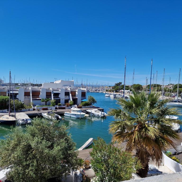 Marina Exceptionnelle - 8 pers - 120 m2 vue mer - Suites Parentales - Cinéma - Ponton - Villa - 1