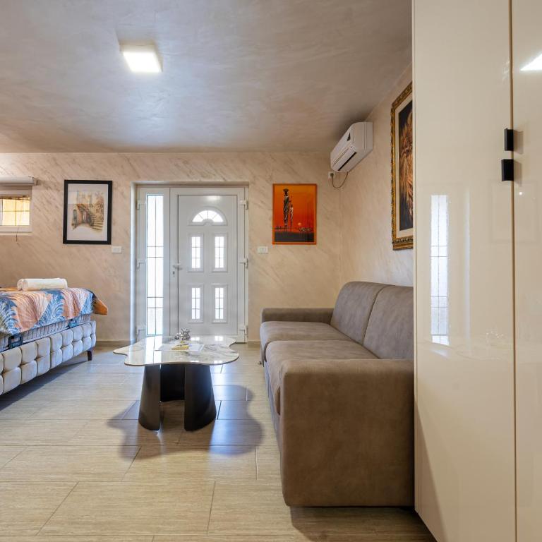 Raicevic Residence - Studio Apartment - 1