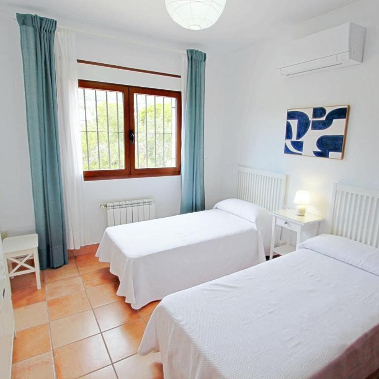 Maite - spacious villa with views and private pool in Calpe - Villa - 7