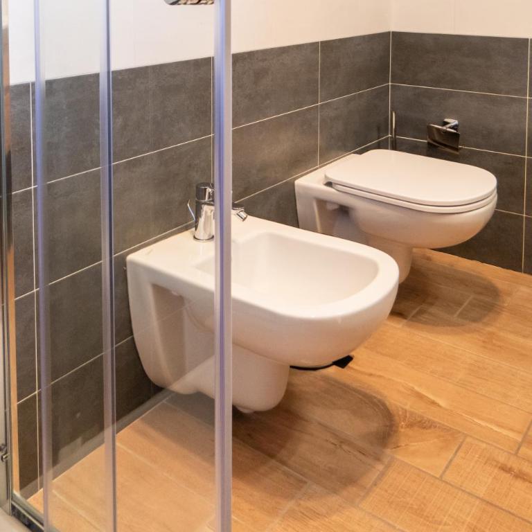 Acquarello Rooms - Camera Matrimoniale con Bagno Privato - 2