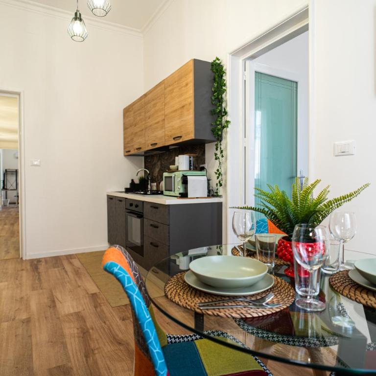 Luni Apartment Catania centro - Two-Bedroom House - 10