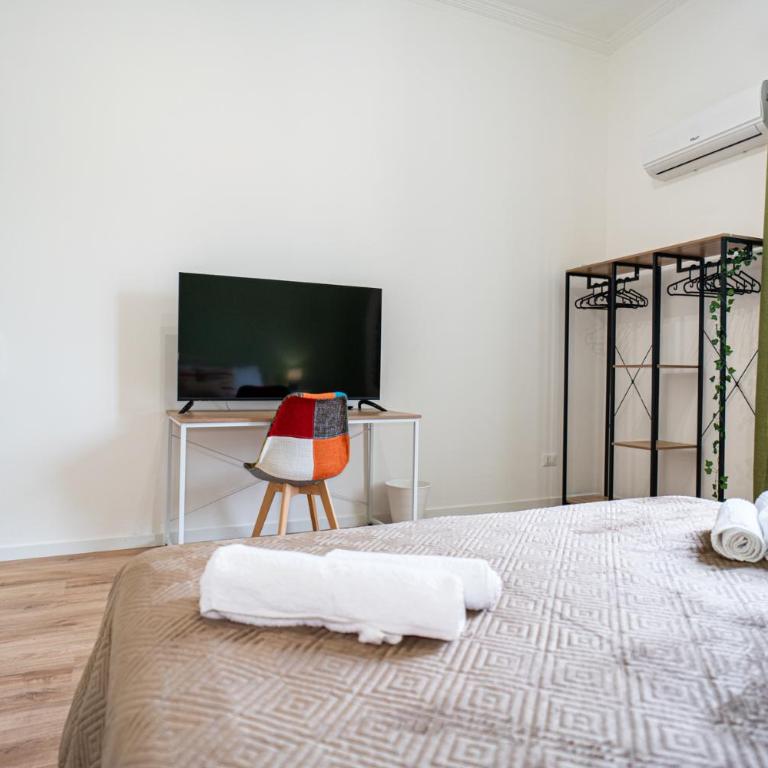 Luni Apartment Catania centro - Two-Bedroom House - 24