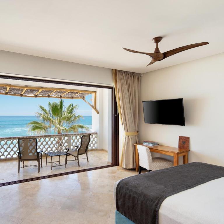 Cabo Surf Hotel - King Studio with Sofa Bed - 1
