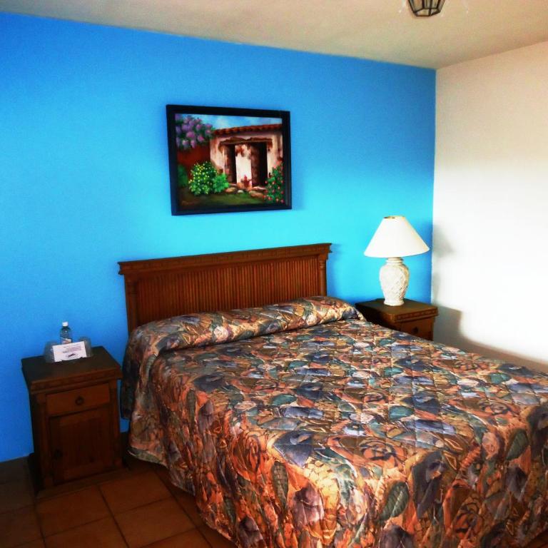 Hotel La Hacienda de la Langosta Roja - Habitación con cama grande - 8