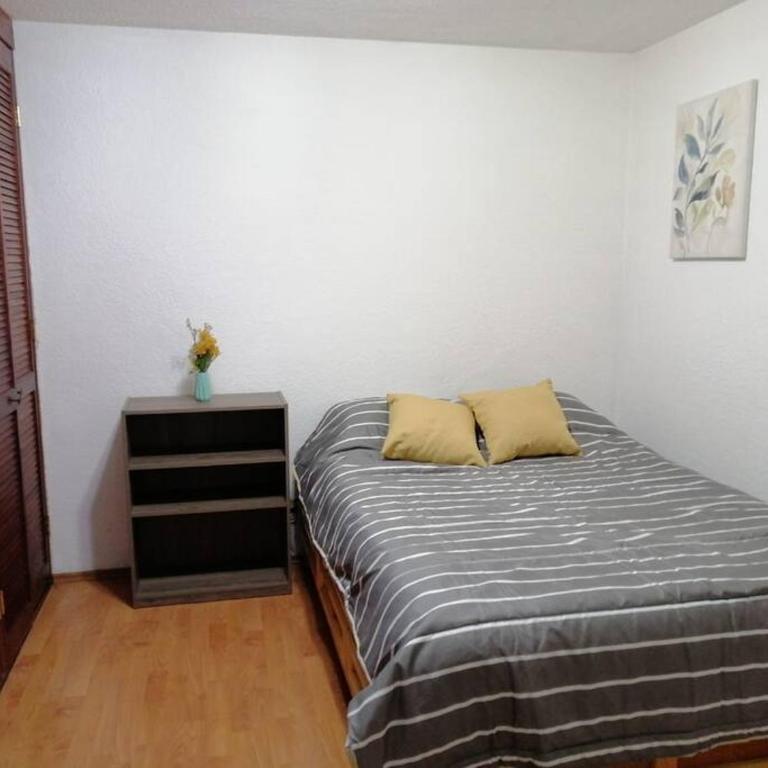 Amplio depto de 3 recámaras en colonia bohemia - Three-Bedroom Apartment - 6