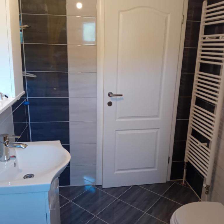 MEDINA - Dvokrevetna Soba sa Bračnim Krevetom - 12