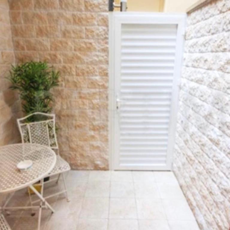 Eiffel Tower studio with patio - Studio-Apartment - 1