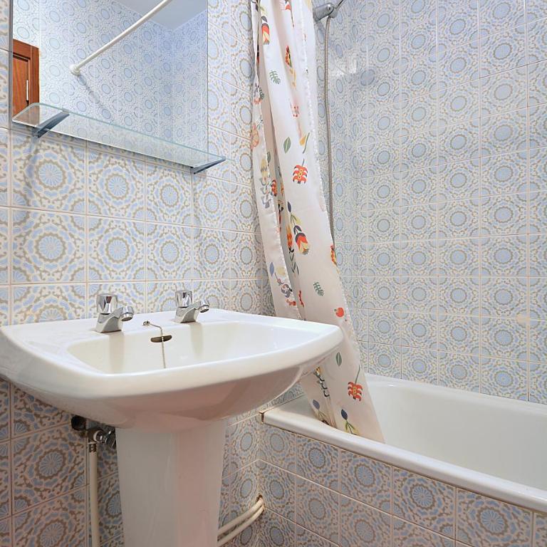 Apartamento con parking en San Vicente - Two-Bedroom Apartment - 12