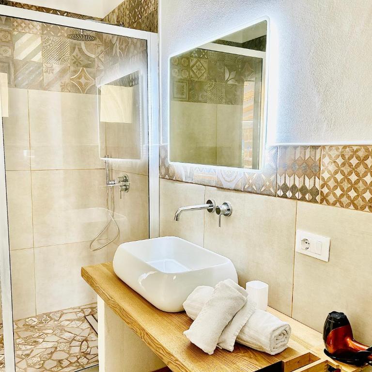 VILLA PRIMAVERA - Double Room with Park View - 9