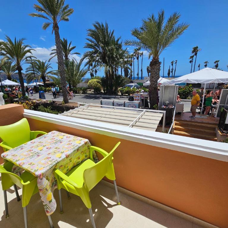 Tenerife Royal Gardens - Las Vistas TRG - Viviendas Vacacionales - Holiday Home with Terrace and Lateral Sea View - 11