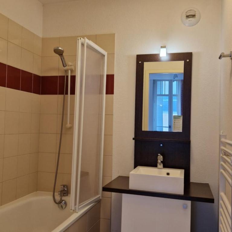 T3 centre-ville Bagnères-de-Luchon - Appartement 2 Chambres - 14