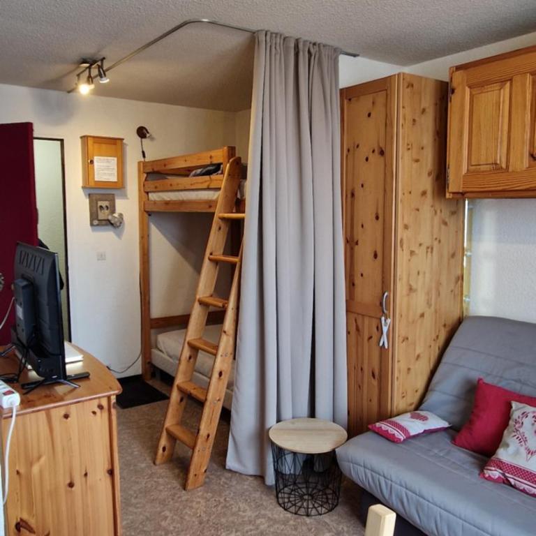 Studio cosy pieds des pistes - Studio - Vue sur Montagne - 13