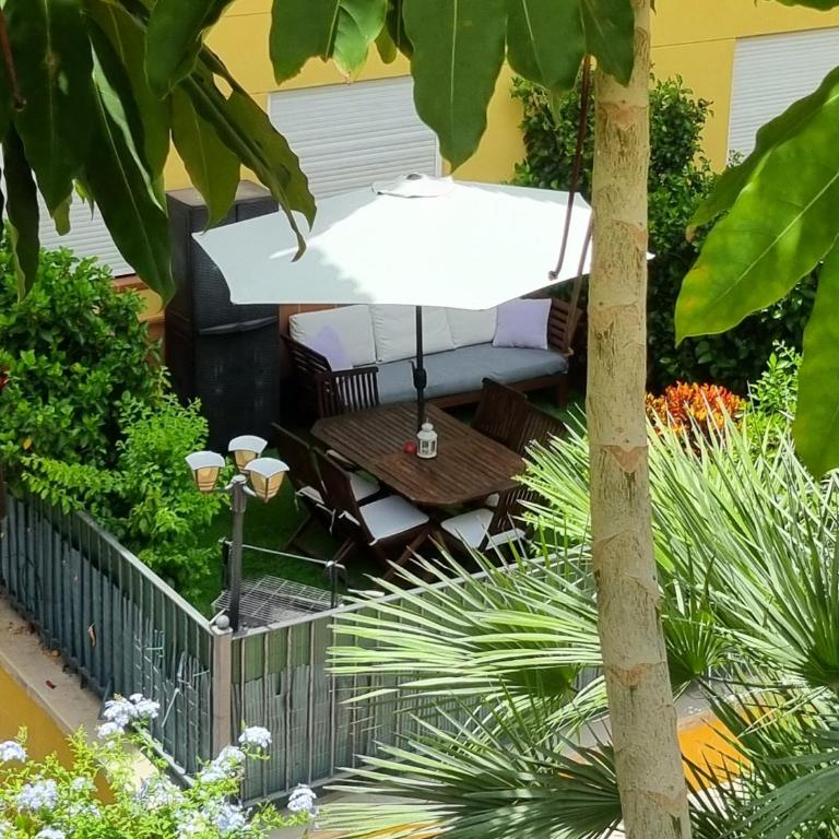 Spacious Apartment with Garden & Terrace - Apartment - Ground Floor - 27
