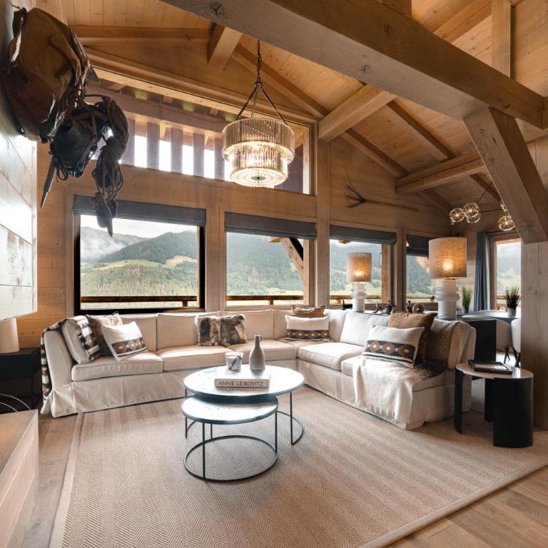 Luxury Megève Chalet, sleeps 8 with Mountain Views and Jacuzzi - Chalet - 3