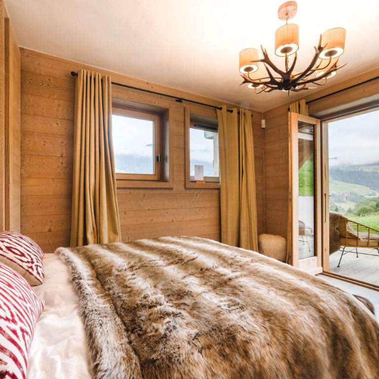 Luxury Megève Chalet, sleeps 8 with Mountain Views and Jacuzzi - Chalet - 36