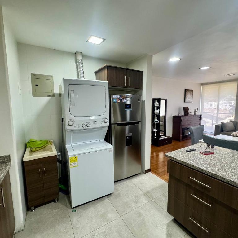 Maravilloso departamento con moto electricá - Apartamento de 2 dormitorios - 6
