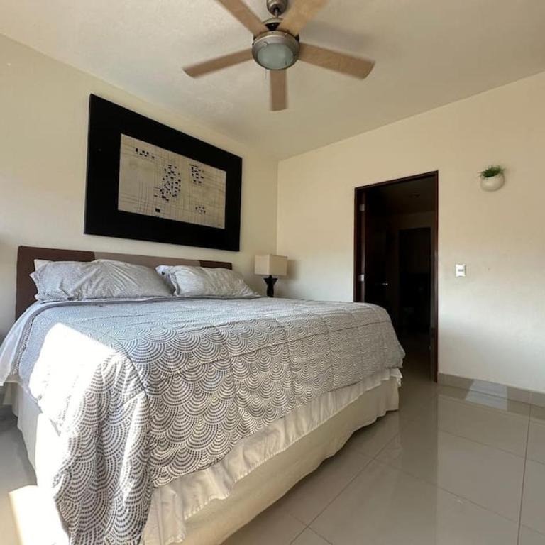 2BR condo in excellent location next to the beach - Apartamento de 2 dormitorios - 8