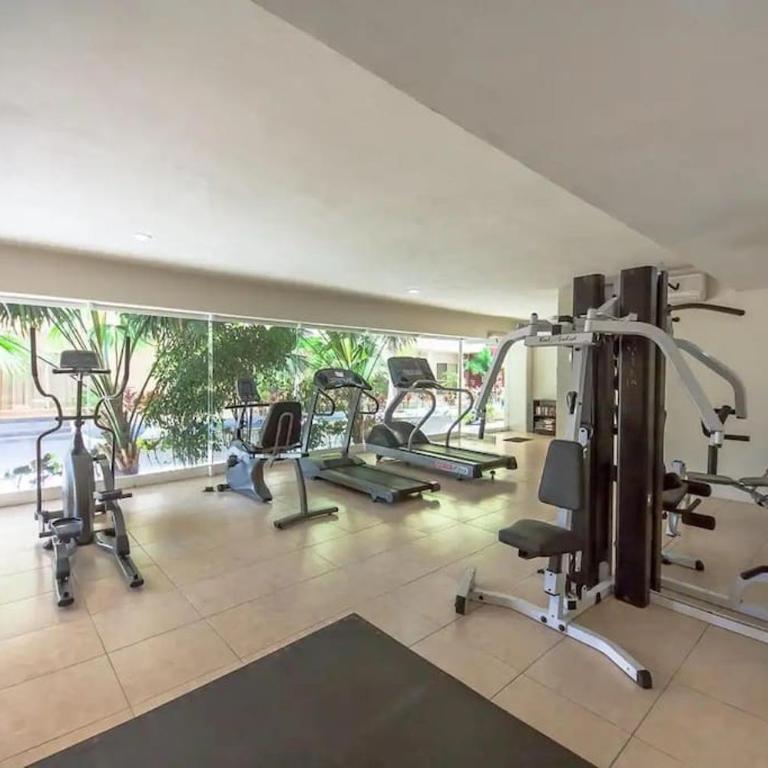 2BR condo in excellent location next to the beach - Apartamento de 2 dormitorios - 19