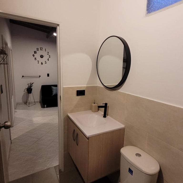 La Familia Hostel - Manila - Two-Bedroom Apartment - 2