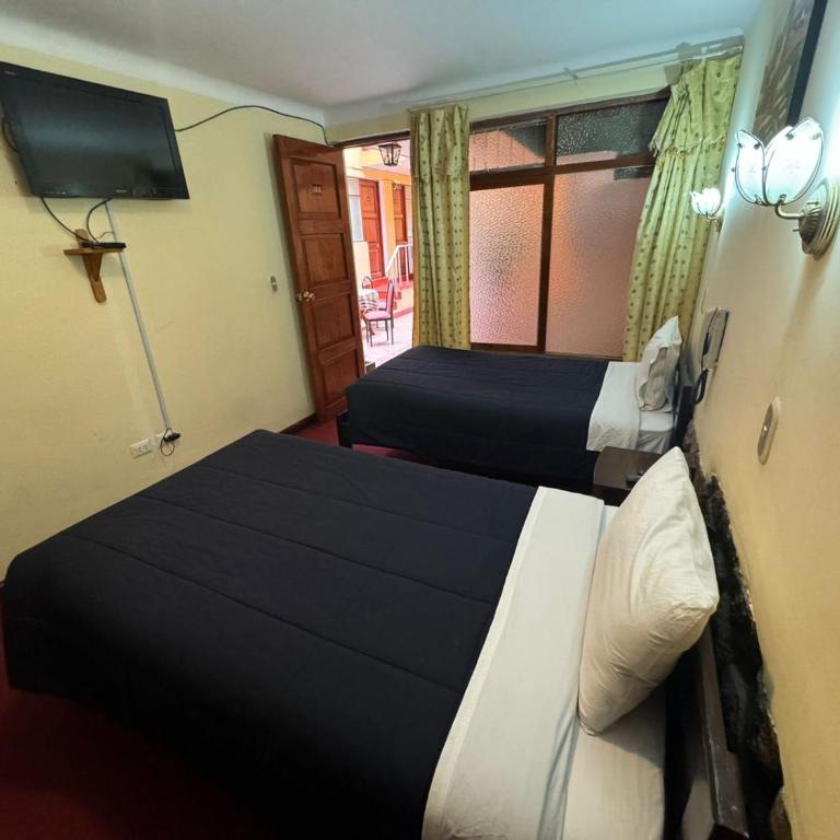 HOSTAL HUAYNA HOUSE GO - Double Room with Private Bathroom - 8