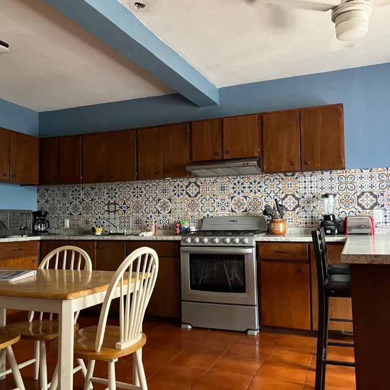 Casa de la Alegria 2 apartments - Two-Bedroom House - 18