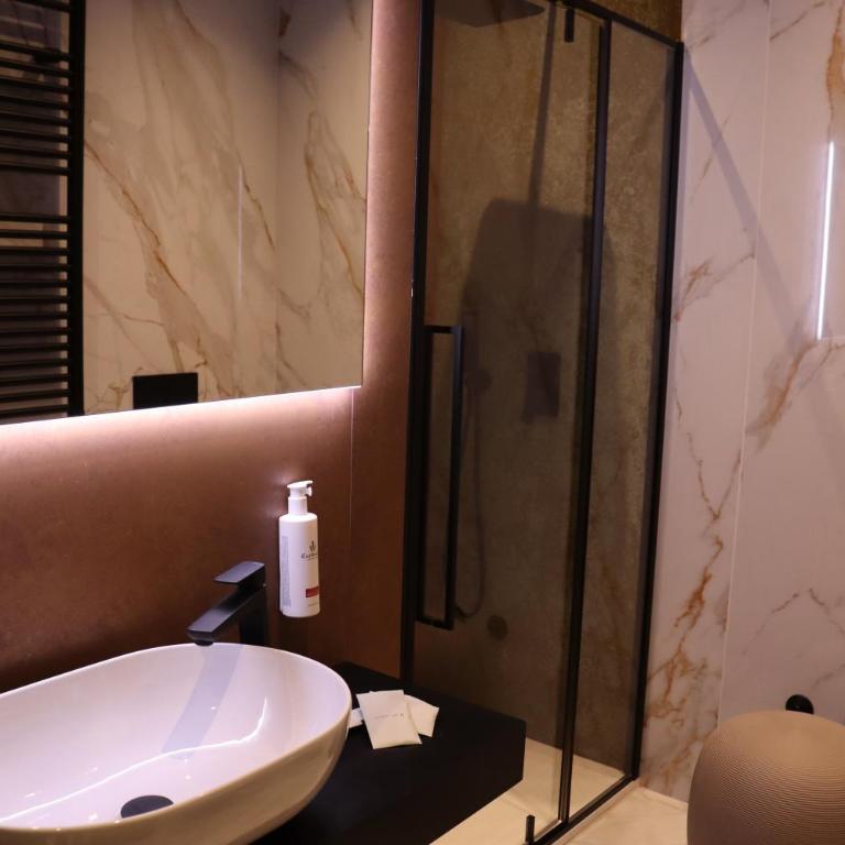 La Duse Luxury Rooms - Camera Matrimoniale con Bagno Privato - 7
