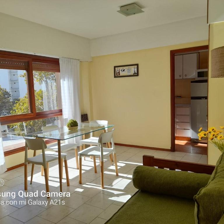 Luminoso departamento a cuatro cuadras del mar - Apartamento de 1 dormitorio - 1